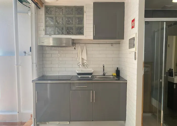 Terrace House Hostel *