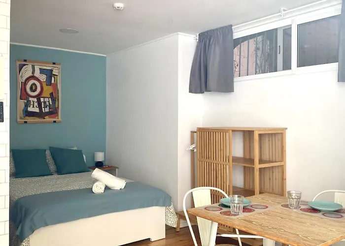 Hostel Terrace House *