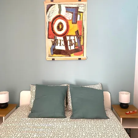 Hostal Terrace House