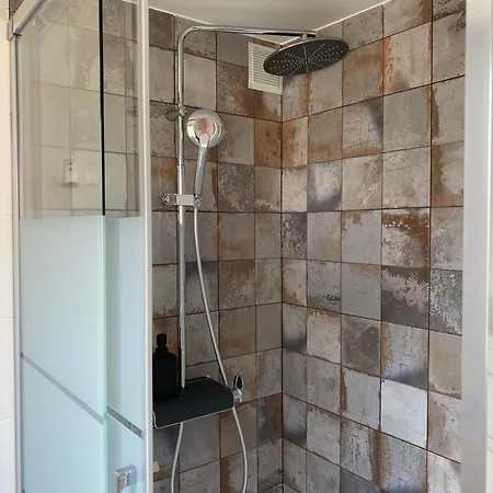 Terrace House Хостел