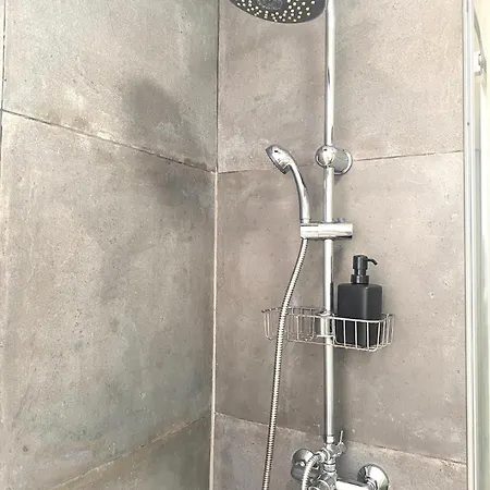 Terrace House リスボン